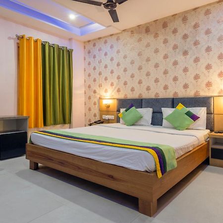 Treebo Shakuntalam, Near Lucknow Airport Hotel Exterior foto