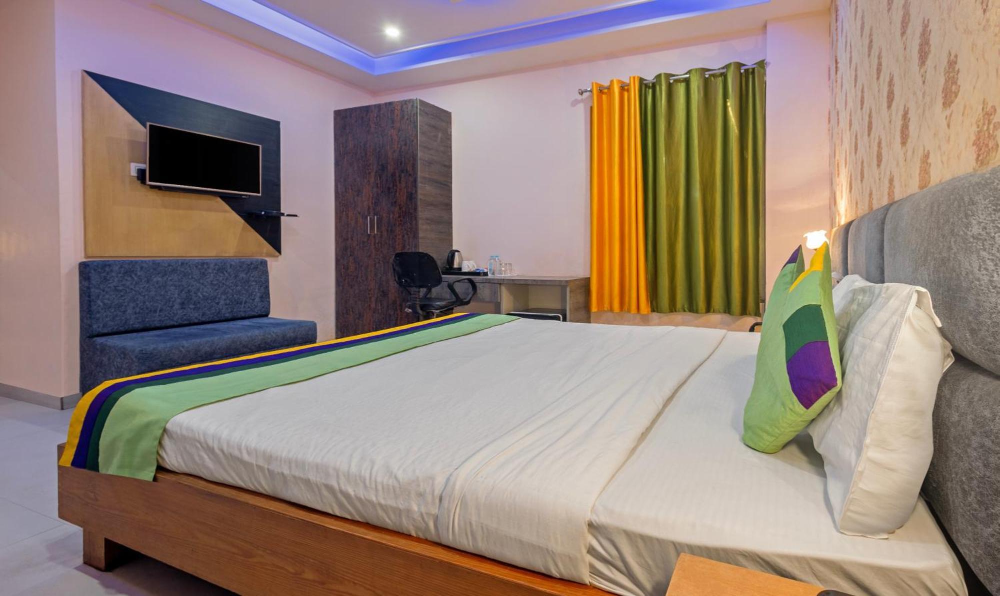 Treebo Shakuntalam, Near Lucknow Airport Hotel Exterior foto