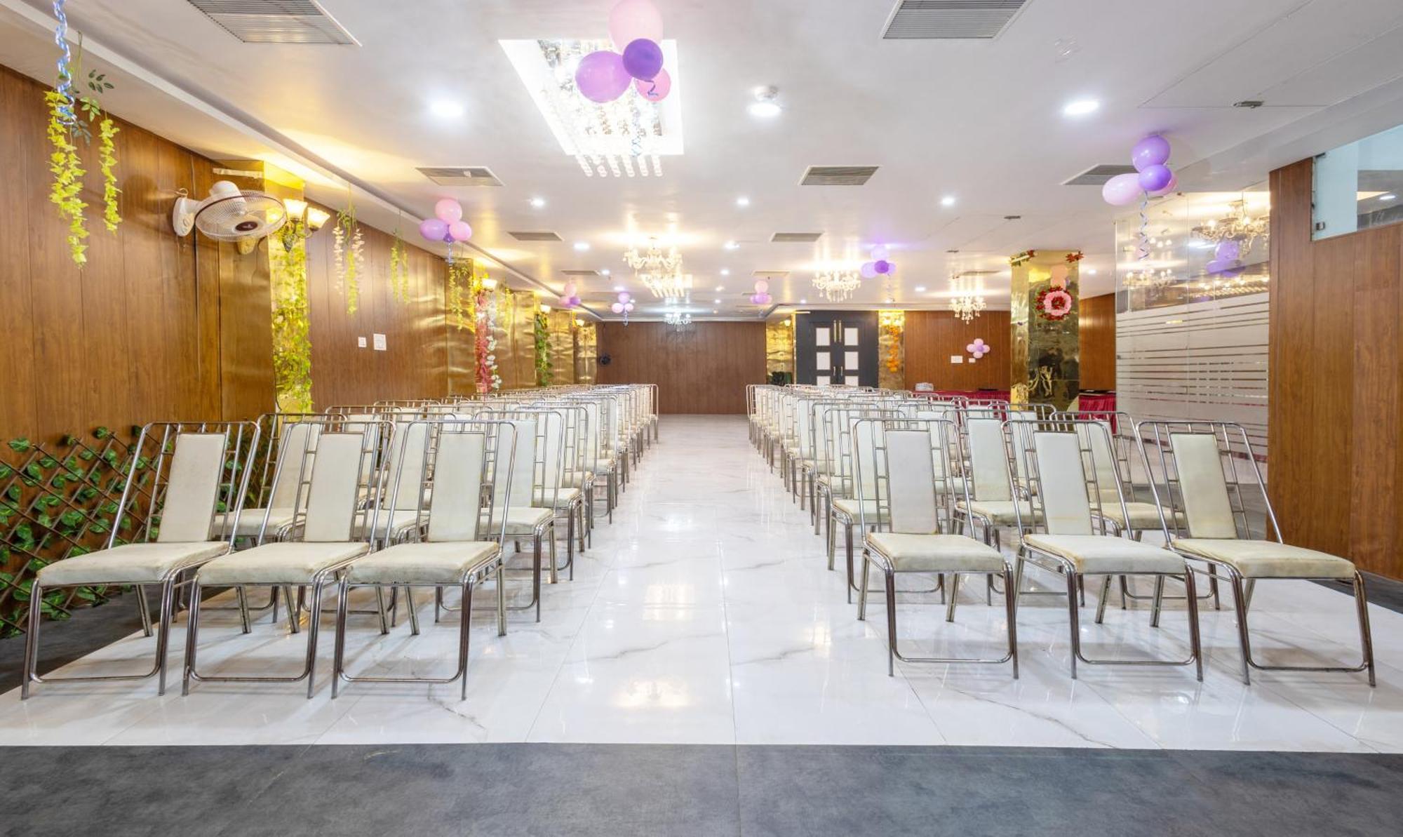 Treebo Shakuntalam, Near Lucknow Airport Hotel Exterior foto